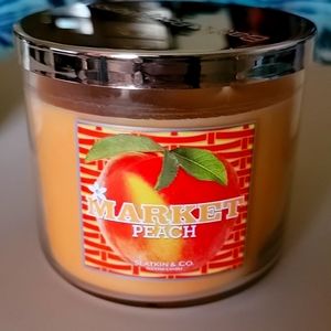 BATH & BODY WORKS - NEW - PEACH MARKET